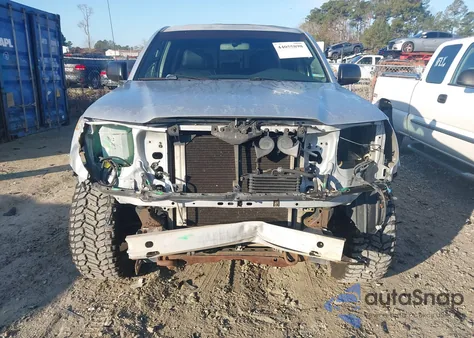 2006 Toyota Tacoma Base V6 from USA, damaged, VIN 3TMLU42N06M007120